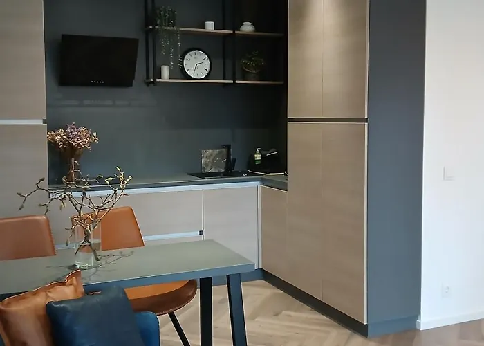 Alanga * פלאנגה